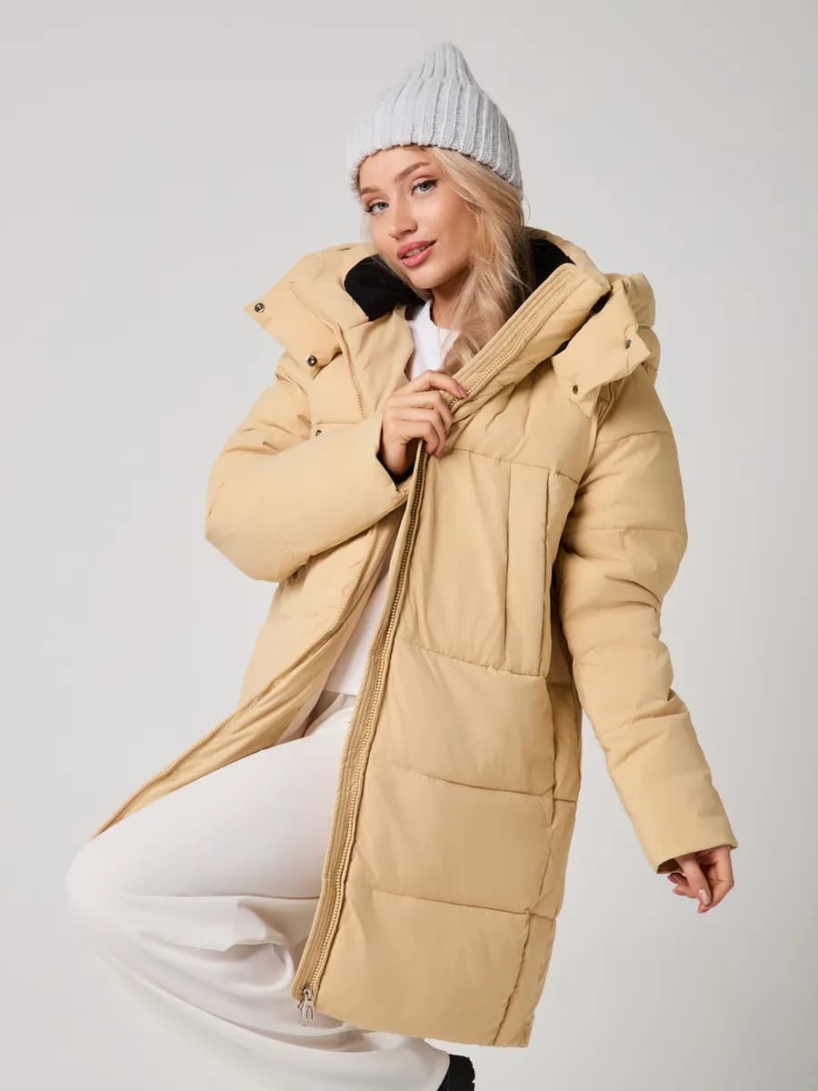 Куртка зимняя с капюшоном