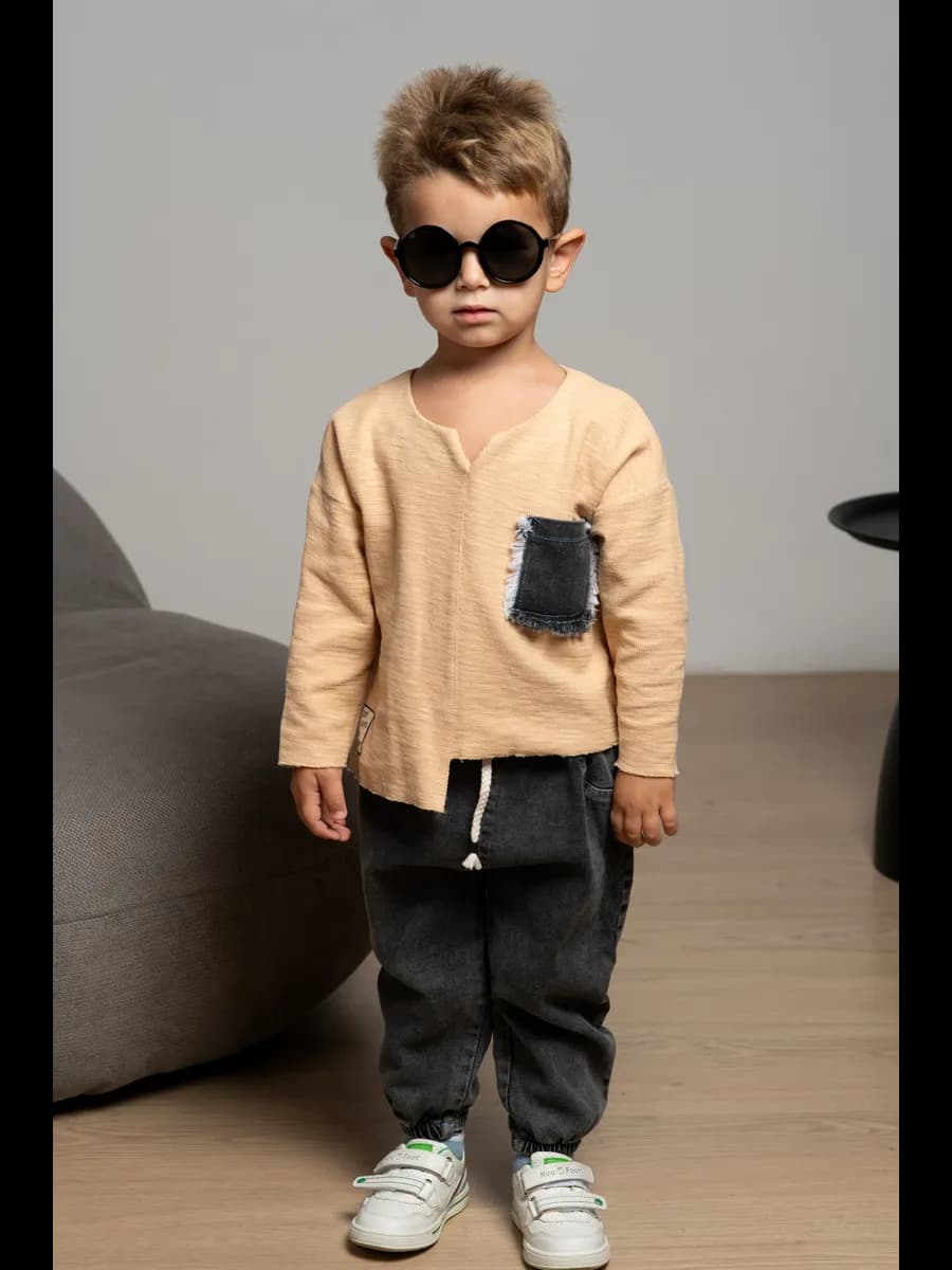 Костюм детский оверсайз с джинсами и кофтой