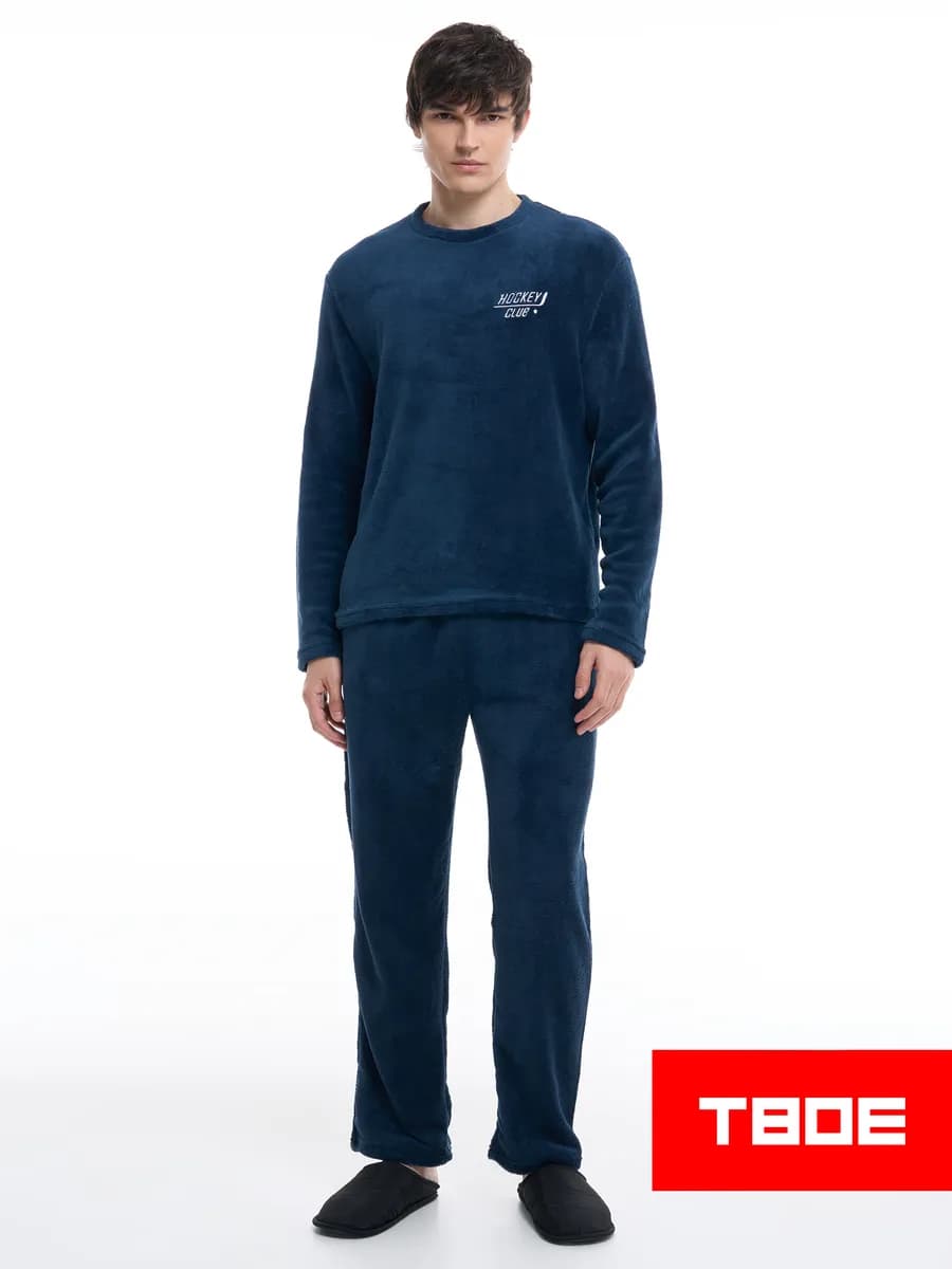 Плюшевая пижама с надписью Hockey club и брюками