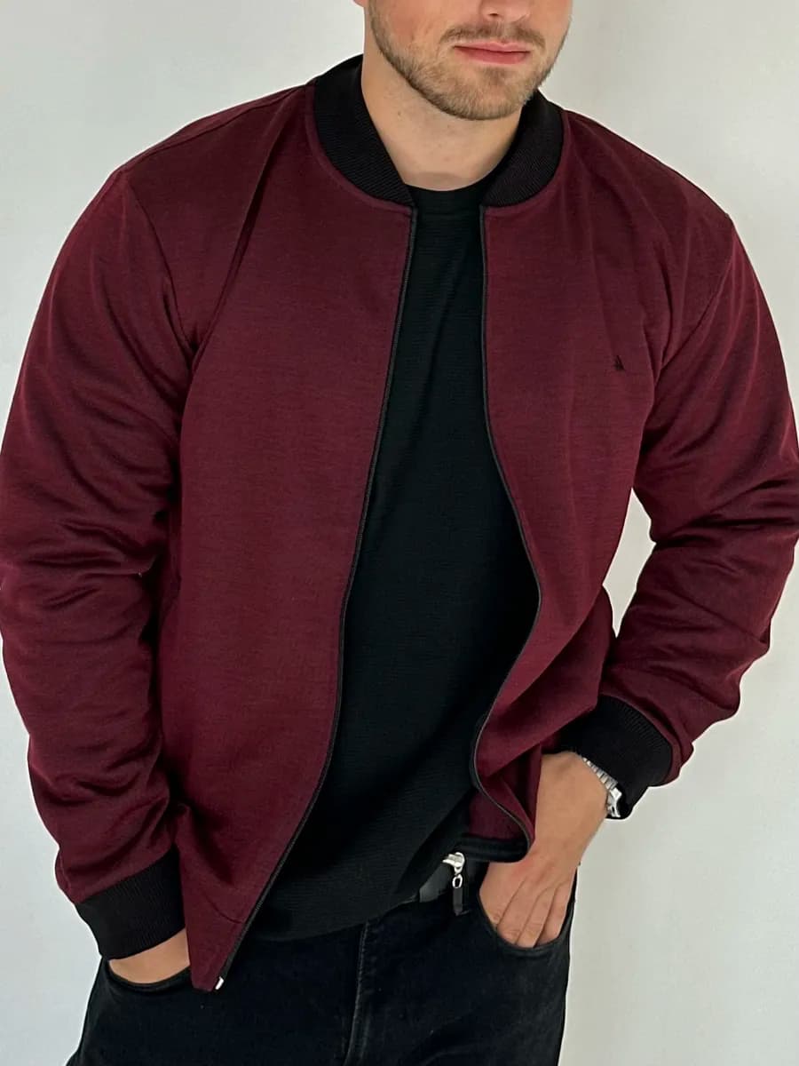 Мужской трикотажный бомбер без капюшона