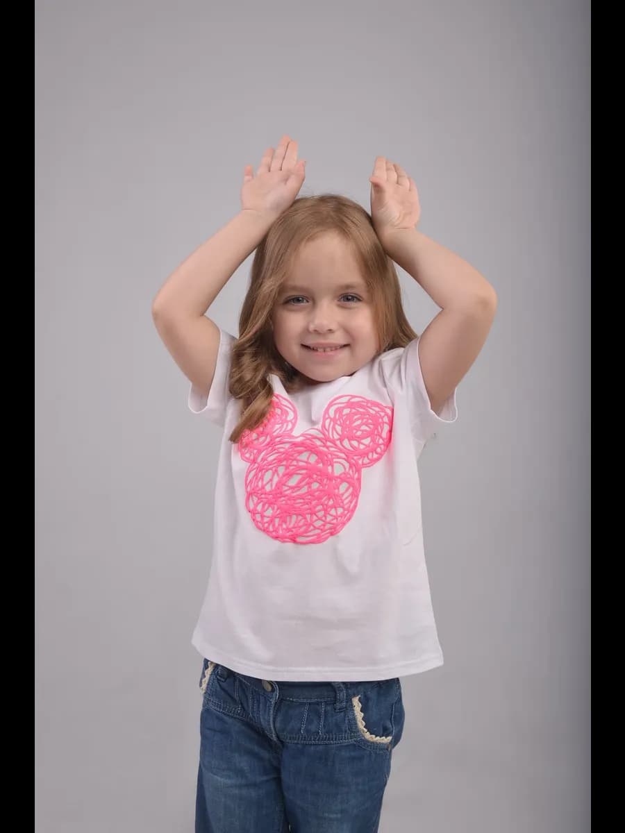 Футболка для девочки белая с принтом яркая