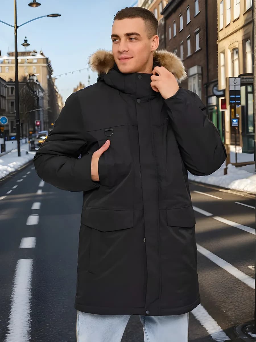 Парка зимняя с меховым капюшоном