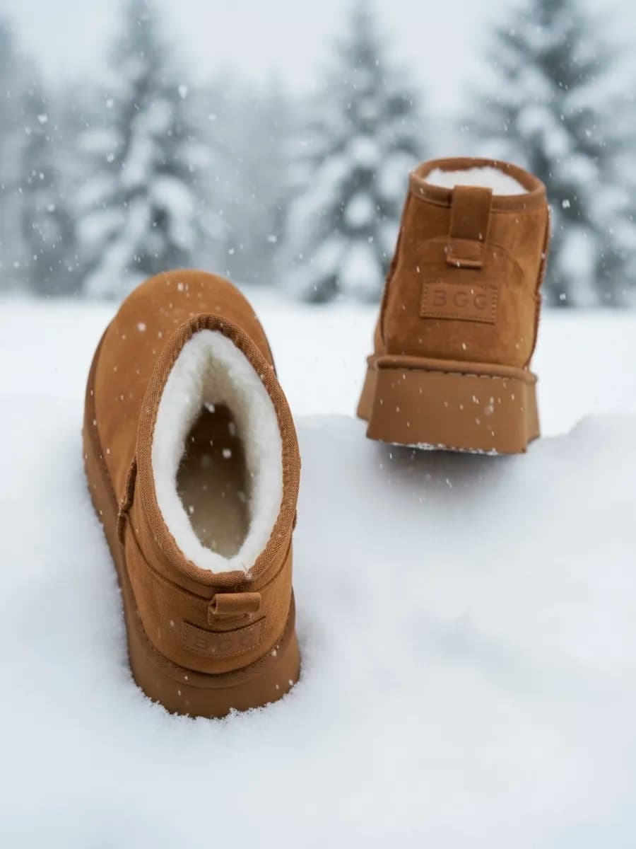 Угги зимние короткие на платформе