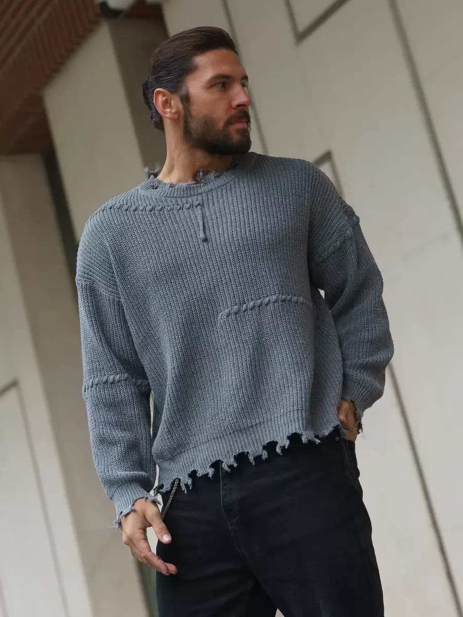 Свитер оверсайз вязаный рваный