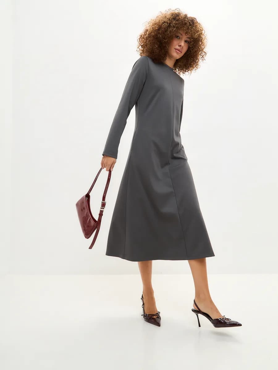 Платье трикотажное с длинным рукавом