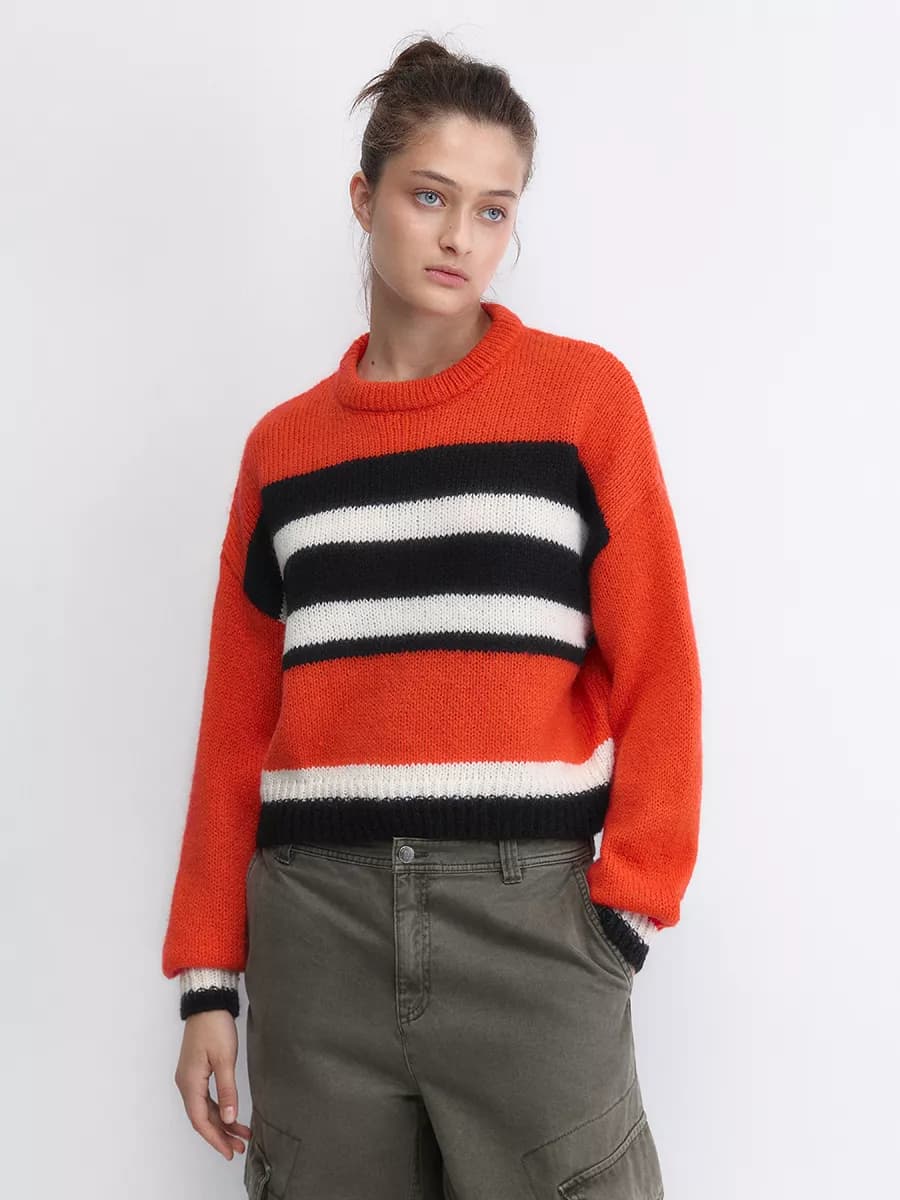 Джемпер укороченный вязаный в полоску