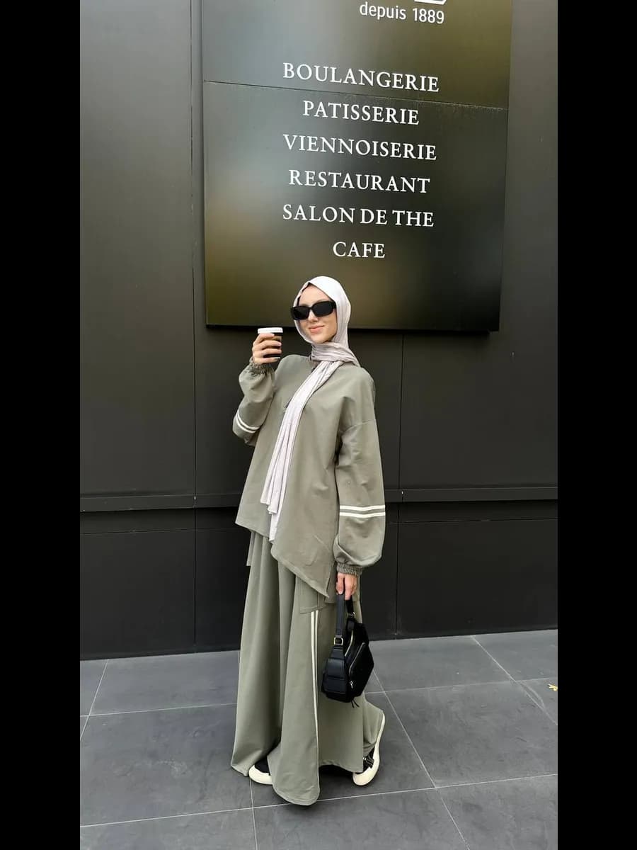 Мусульманская одежда для женщин спортивный костюм с юбкой