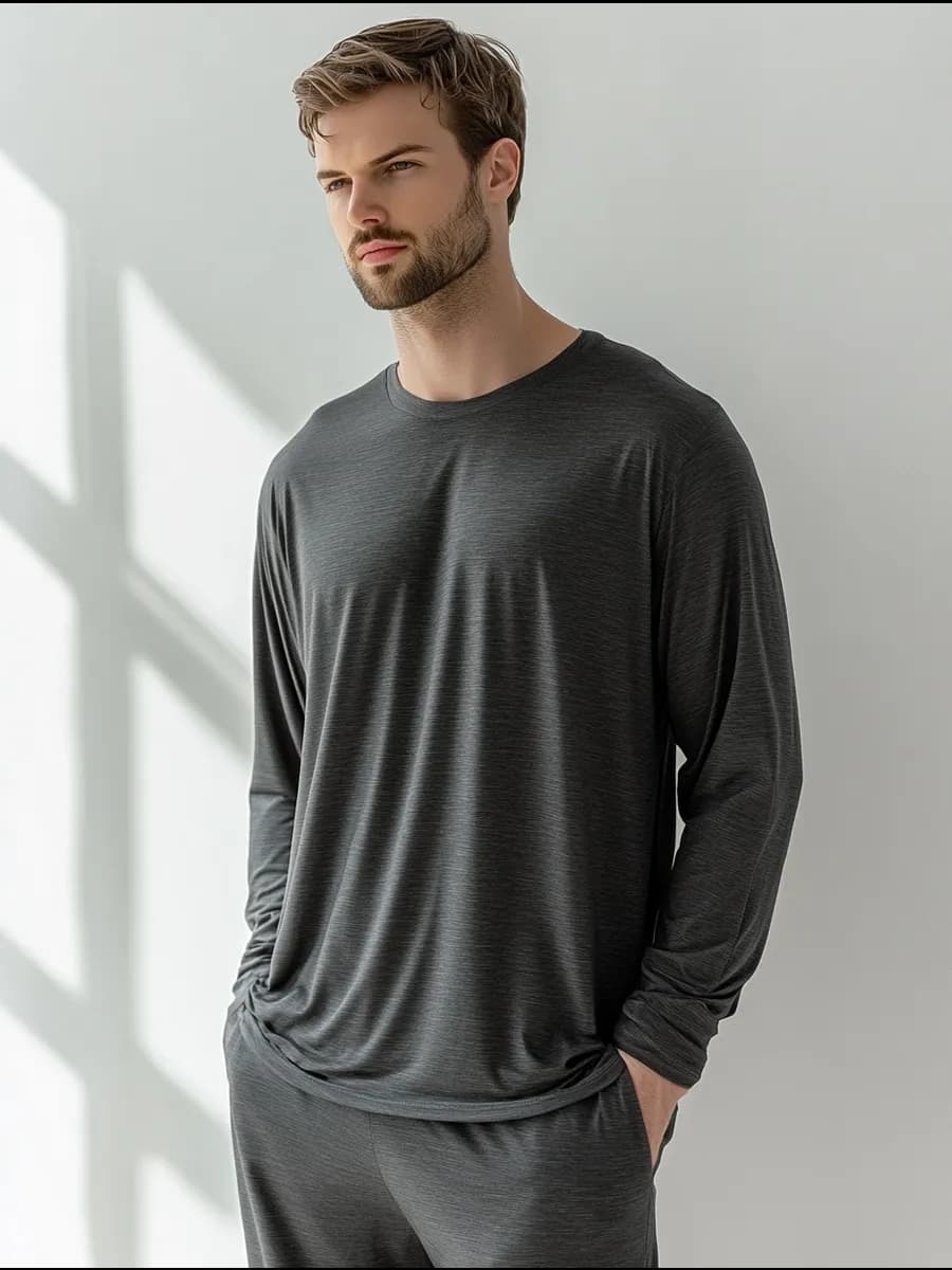 Пижама с шортами и лонгсливом. Домашний костюм