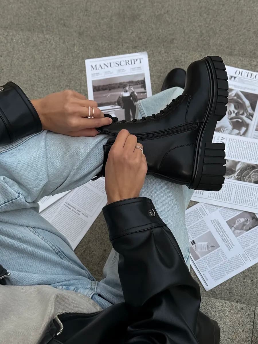 Ботинки зимние на платформе