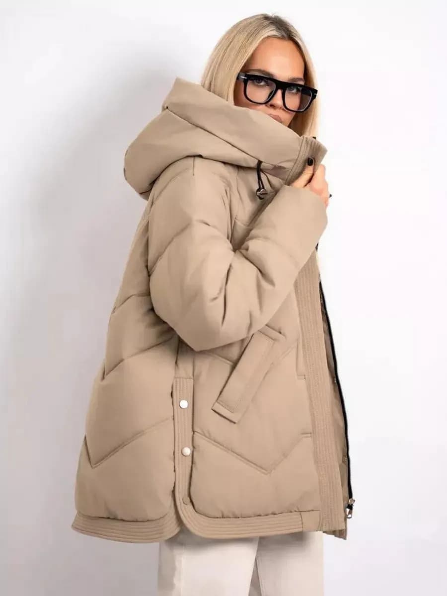 Пуховик оверсайз с капюшоном