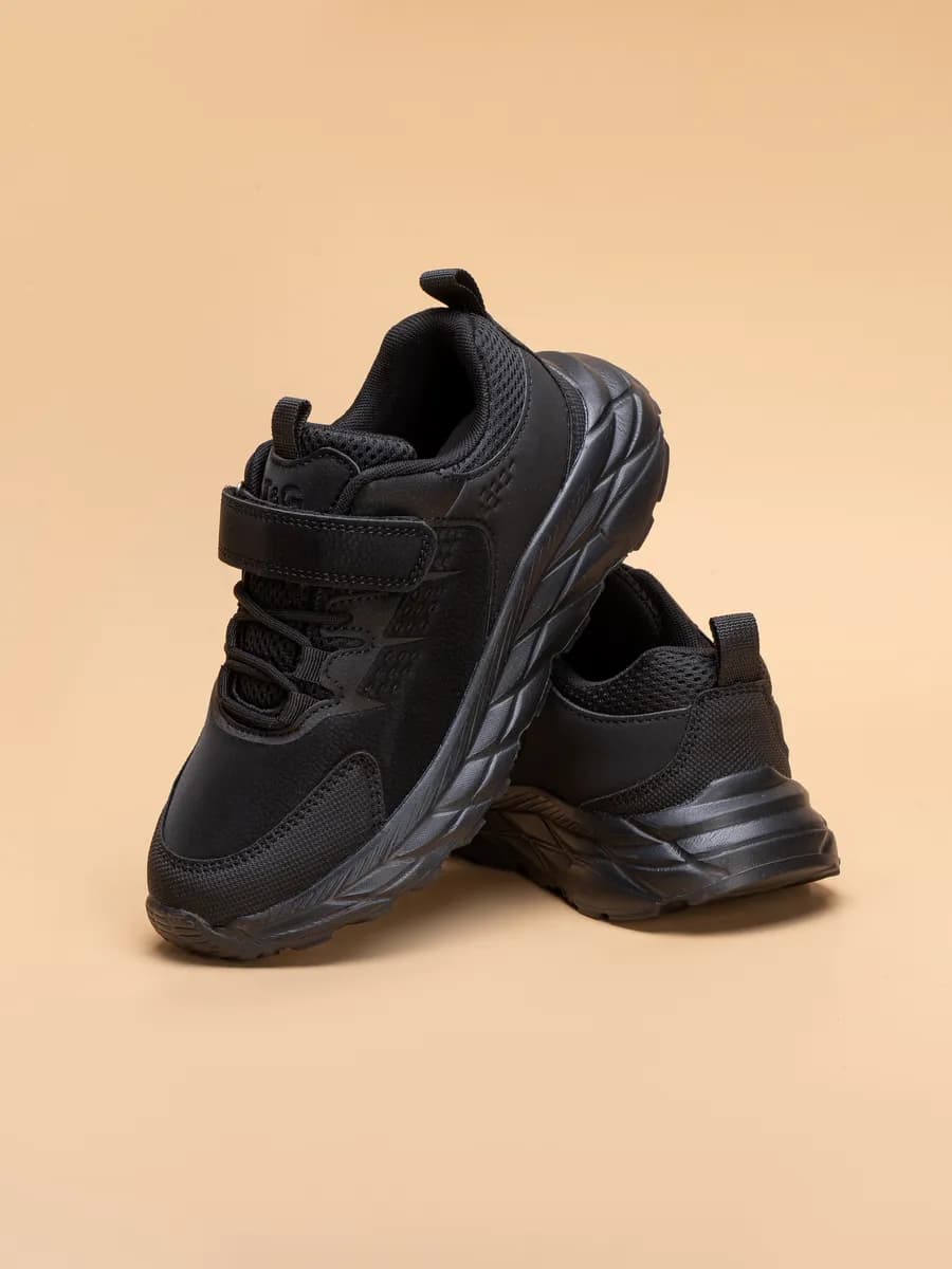 Кроссовки детские