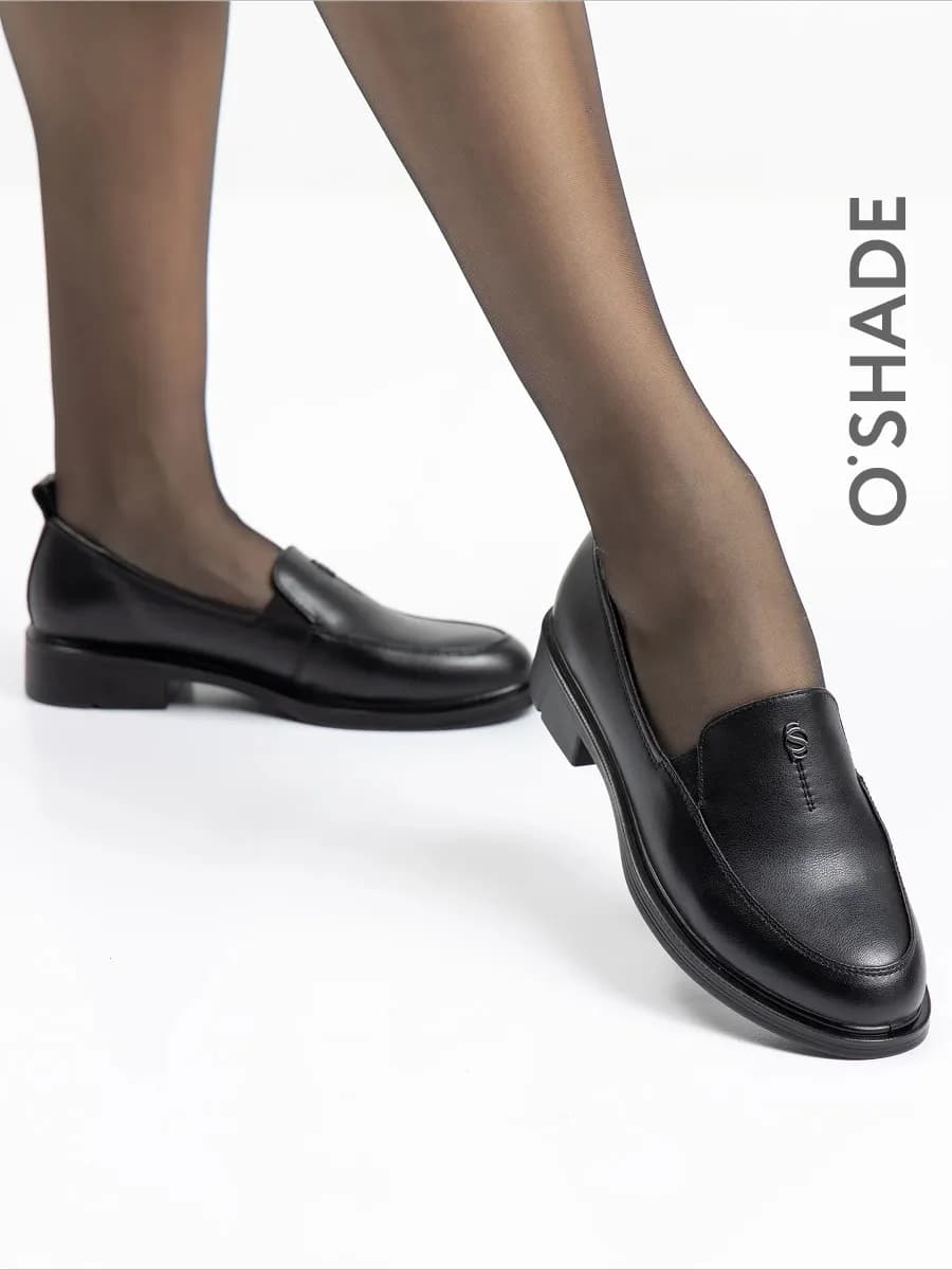 Лоферы женские черные