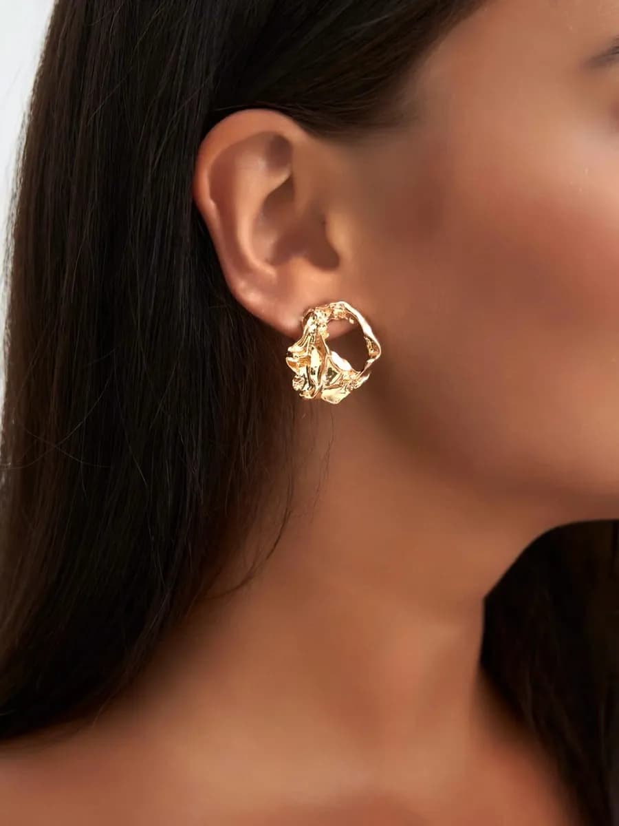 Серьги бижутерия крупные объемные золотистые пусеты