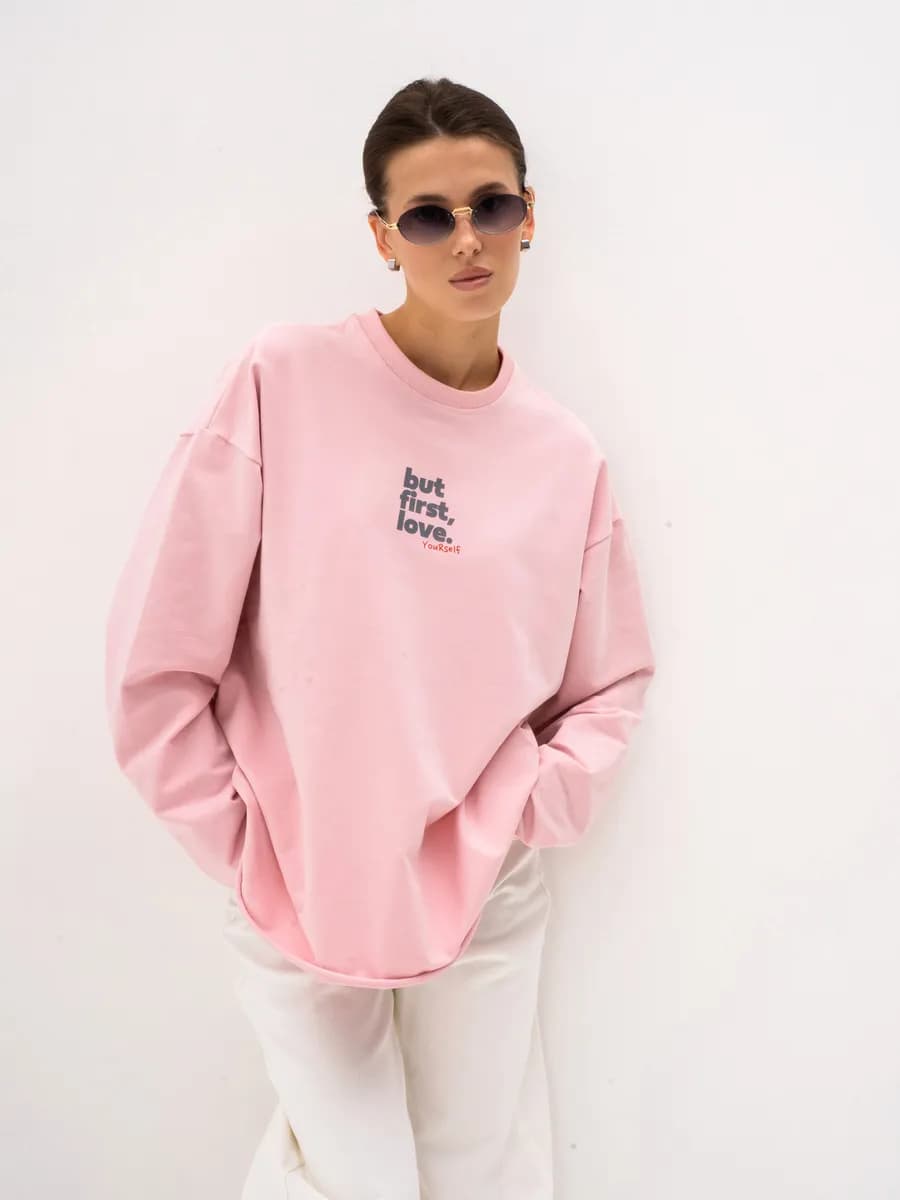 Лонгслив оверсайз розовый c принтом