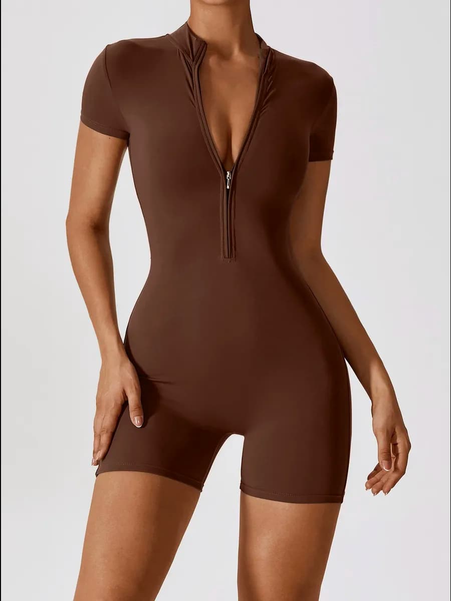 Комбинезон спортивный с шортами для фитнеса - фото 1