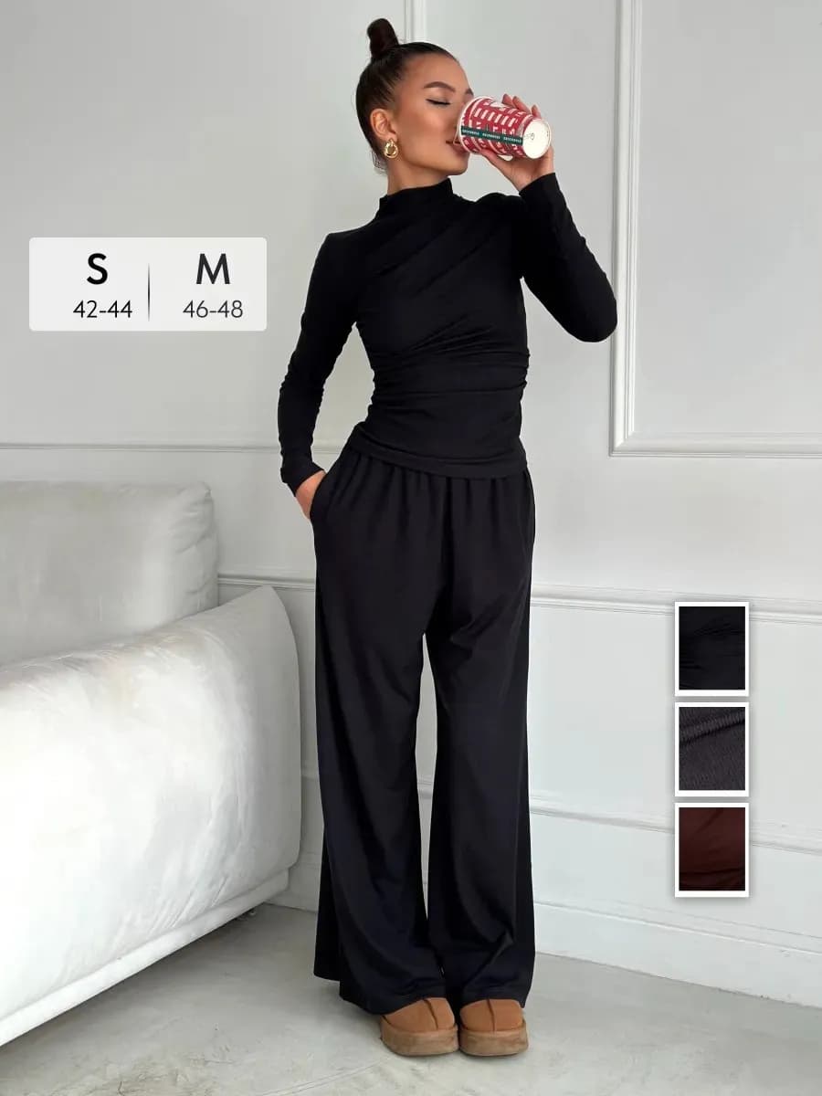 Трикотажный теплый костюм двойка