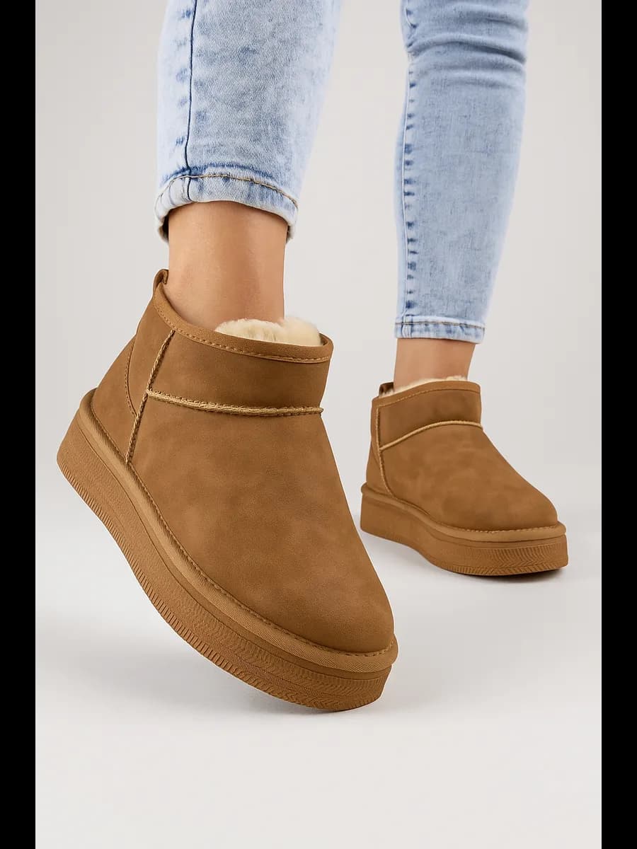 Угги женские зимние из натуральной замши на платформе