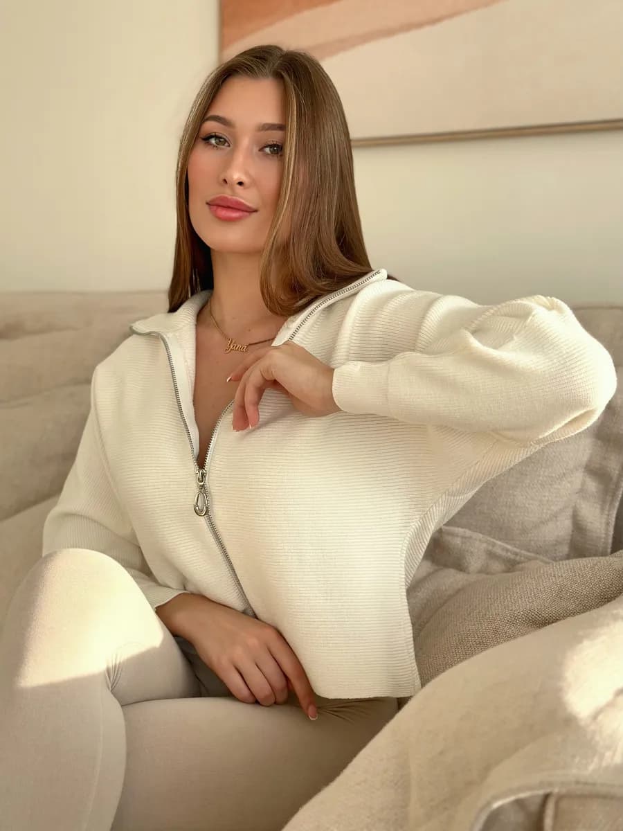 Джемпер свитер оверсайз укороченный c горлом с молнией