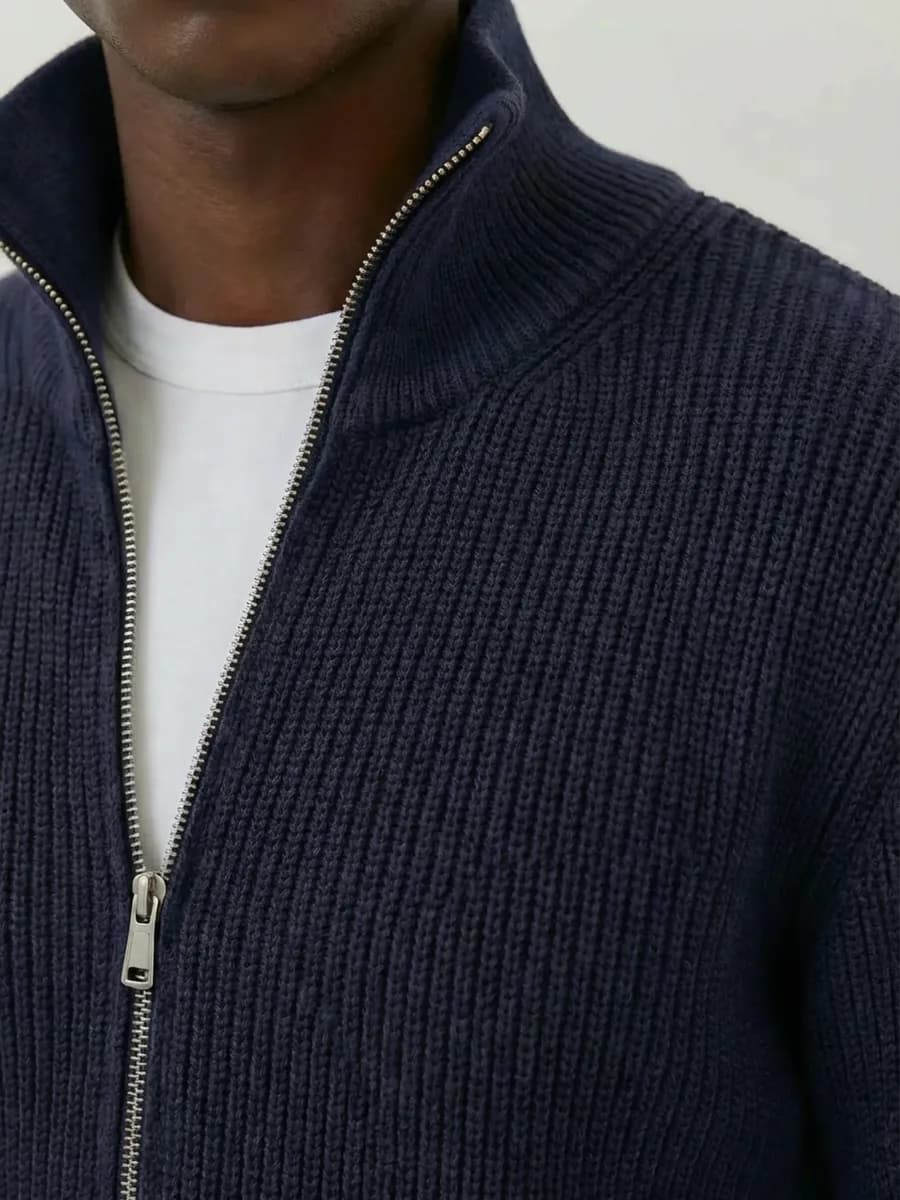 Классический кардиган на молнии с воротником