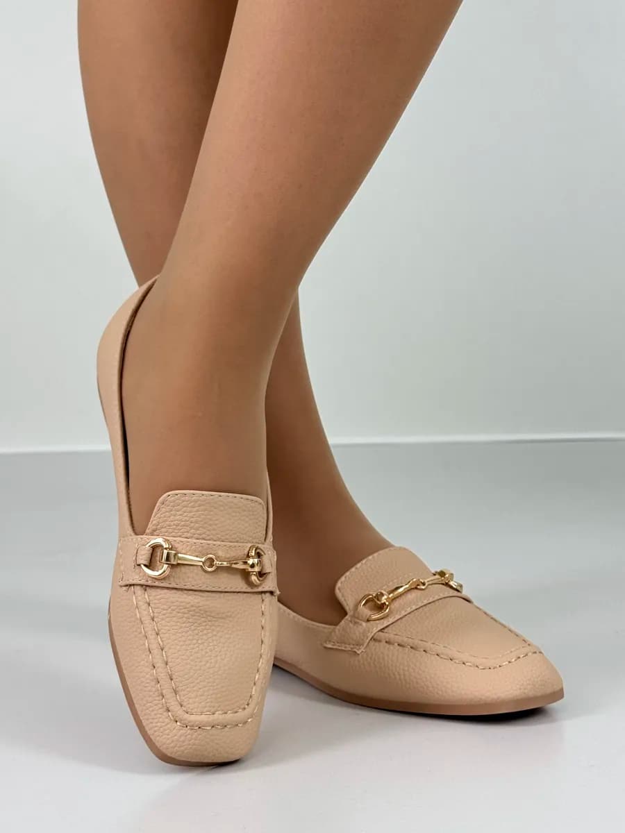 Балетки с квадратным носом