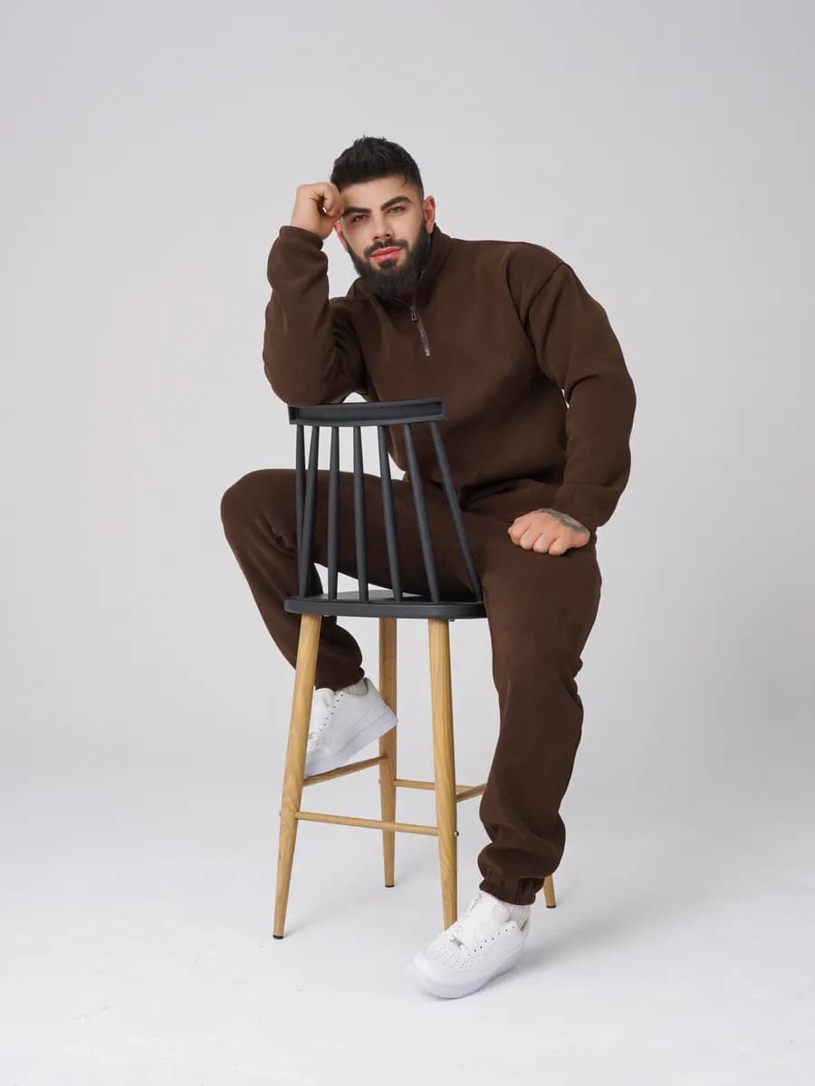 мужской полузамок с брюками