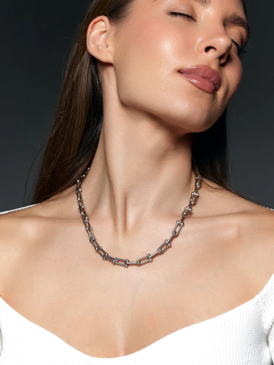 Цепочка на шею бижутерия