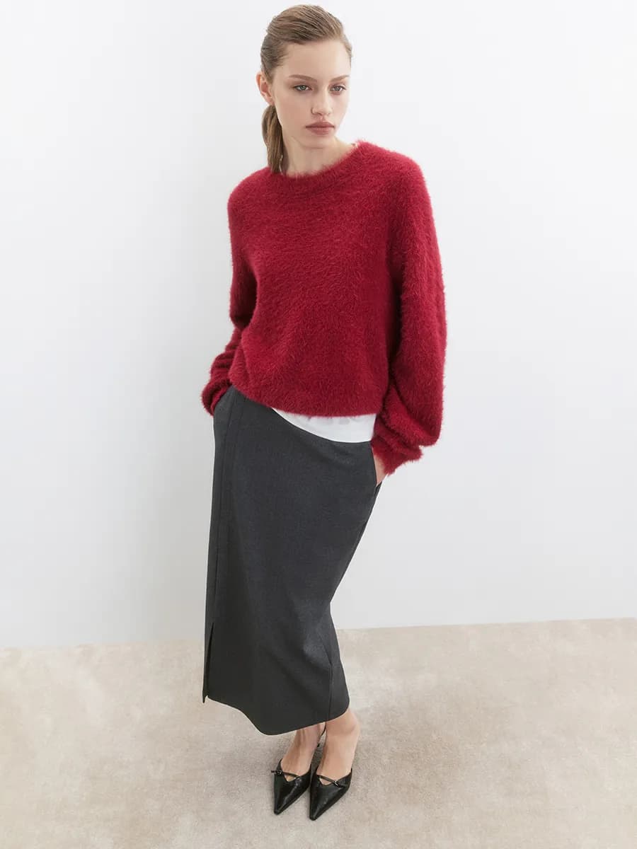 Пушистый винный джемпер