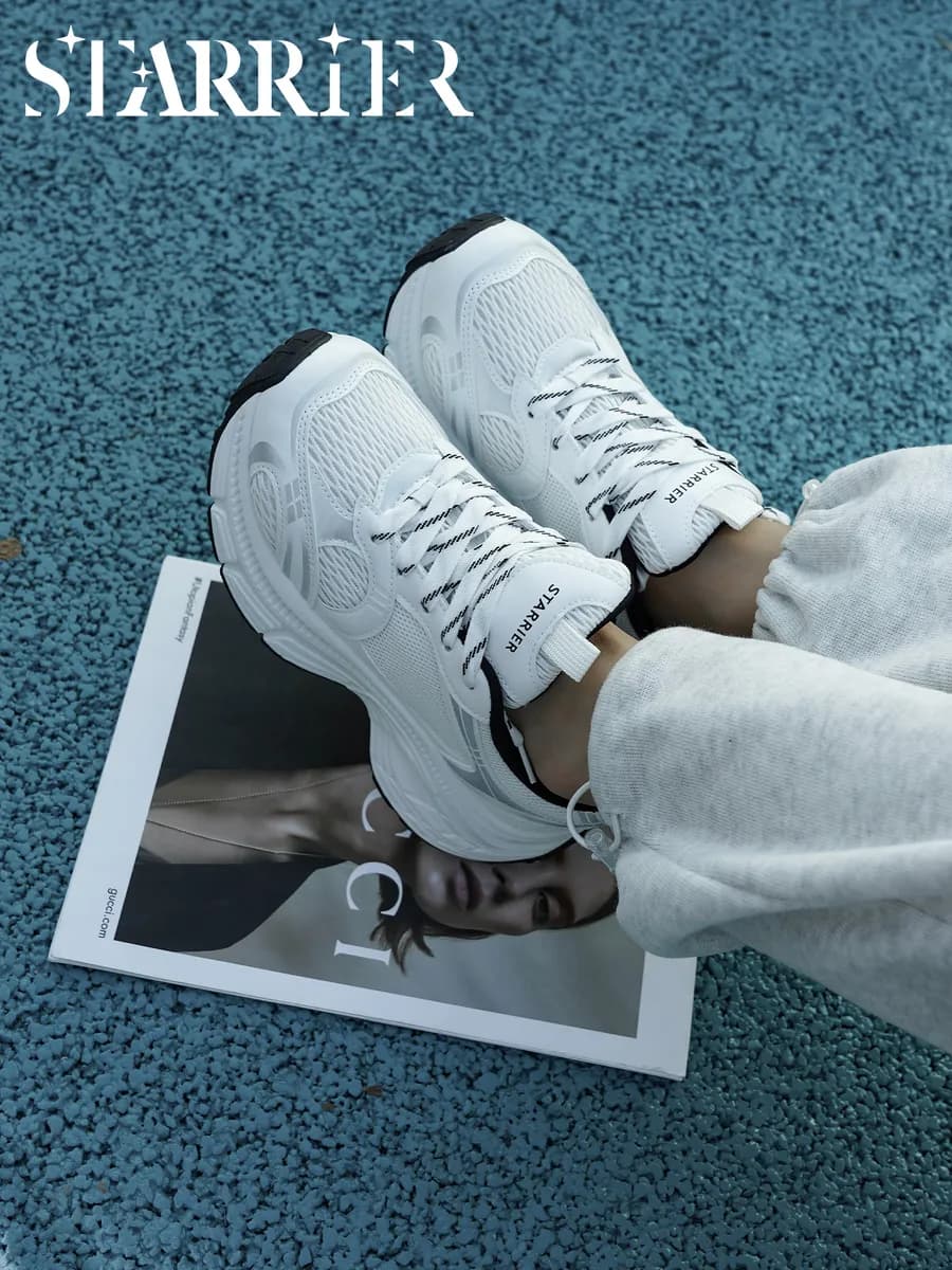 Кроссовки белые спортивные на платформе