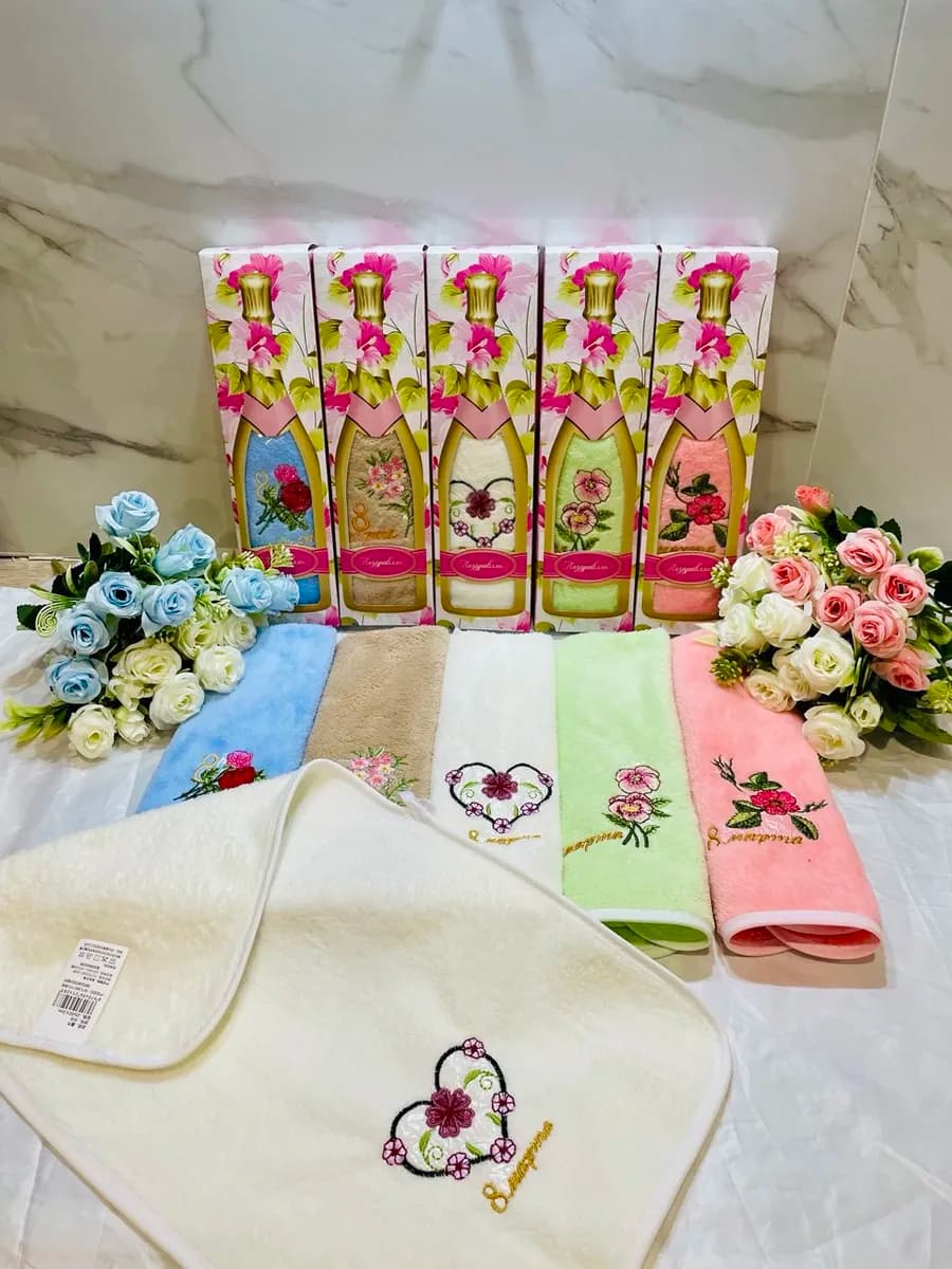 Подарочный набор полотенец на 8 марта