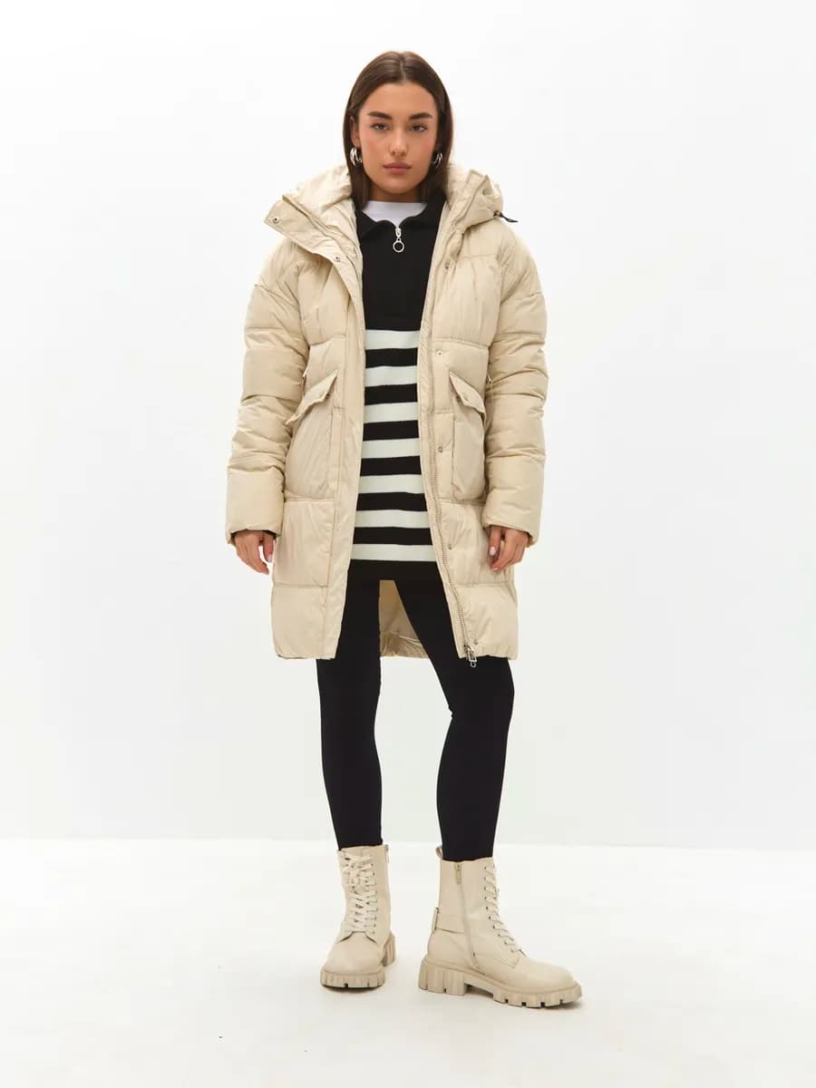 Куртка зимняя с капюшоном