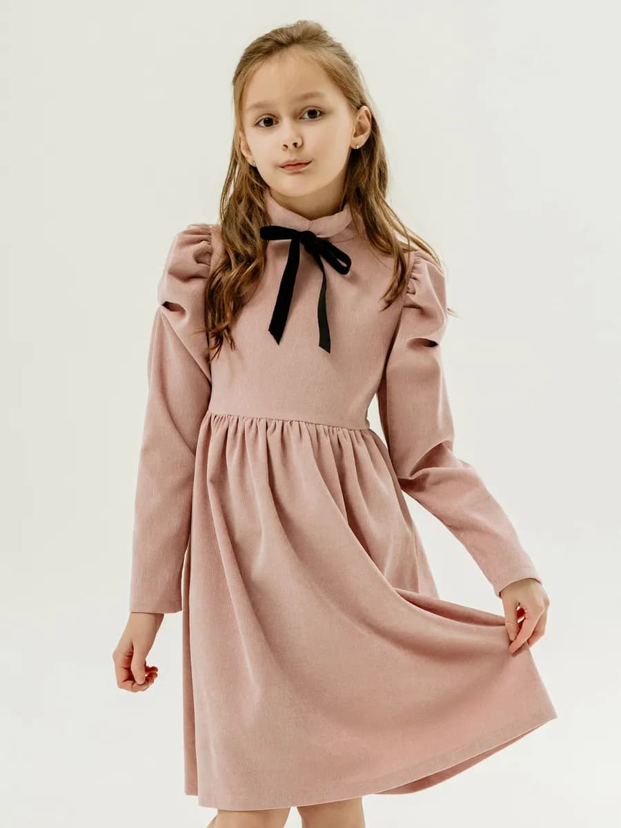 Платье с длинным рукавом