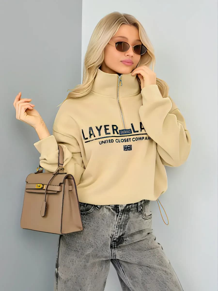 Свитшот оверсайз укороченный без начеса с воротником