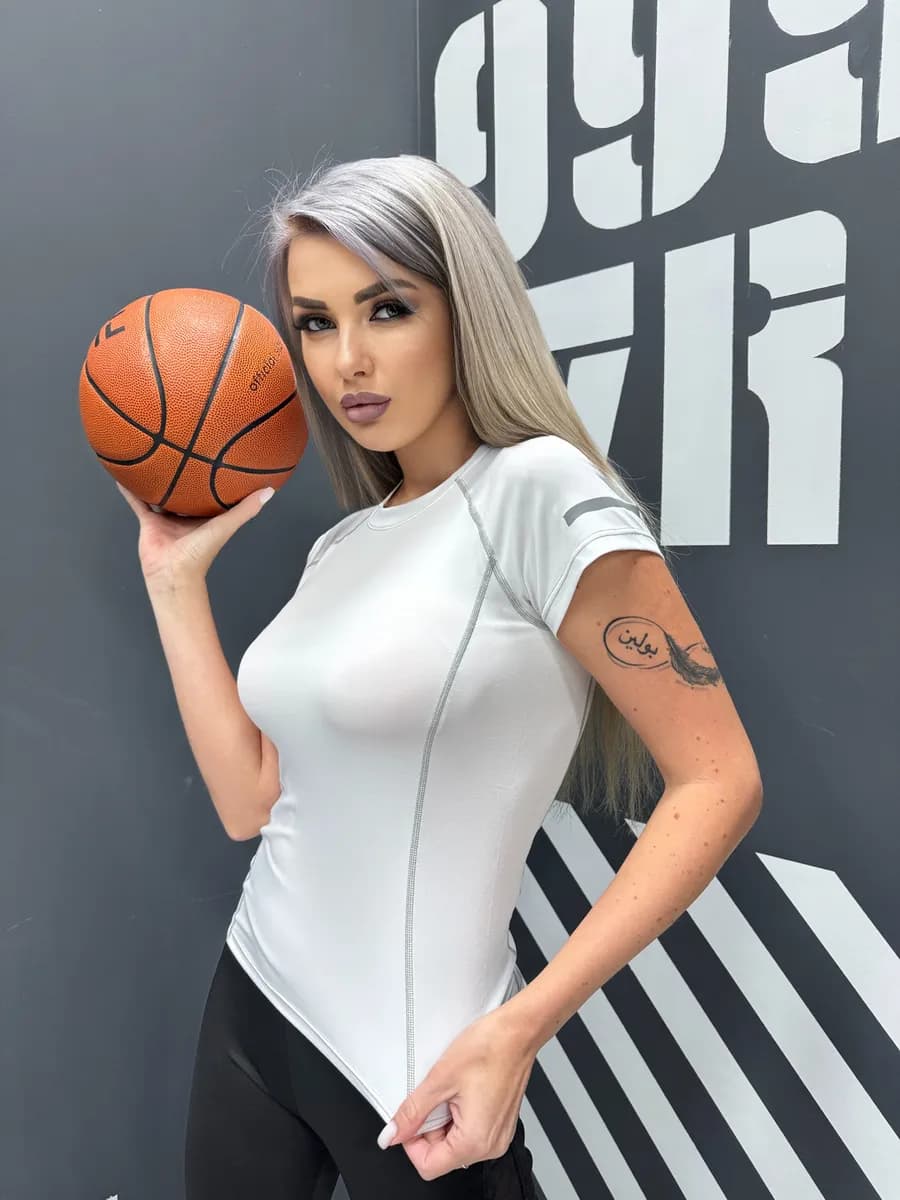 Футболка спортивная