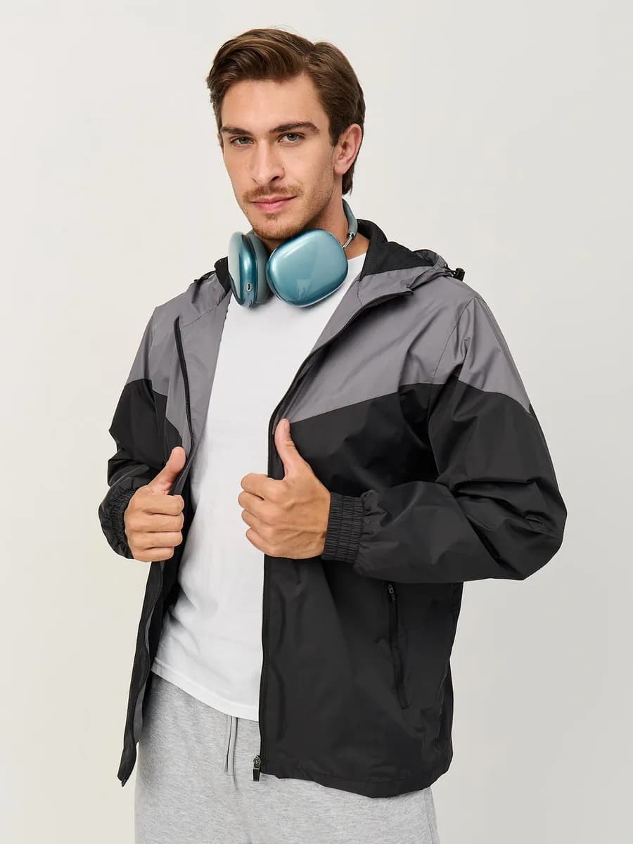 Ветровка осенне-весенняя с капюшоном