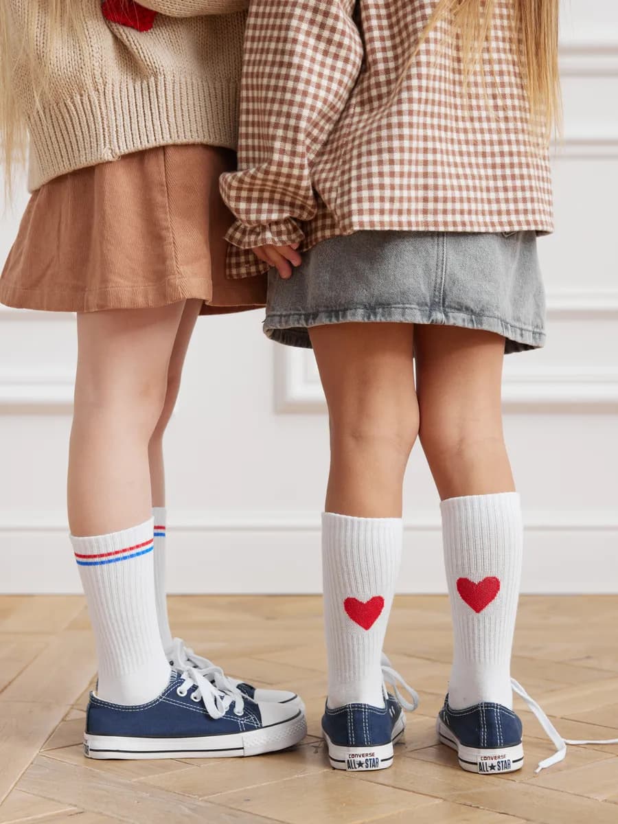 Носки высокие с полосками и сердечками 2 пары
