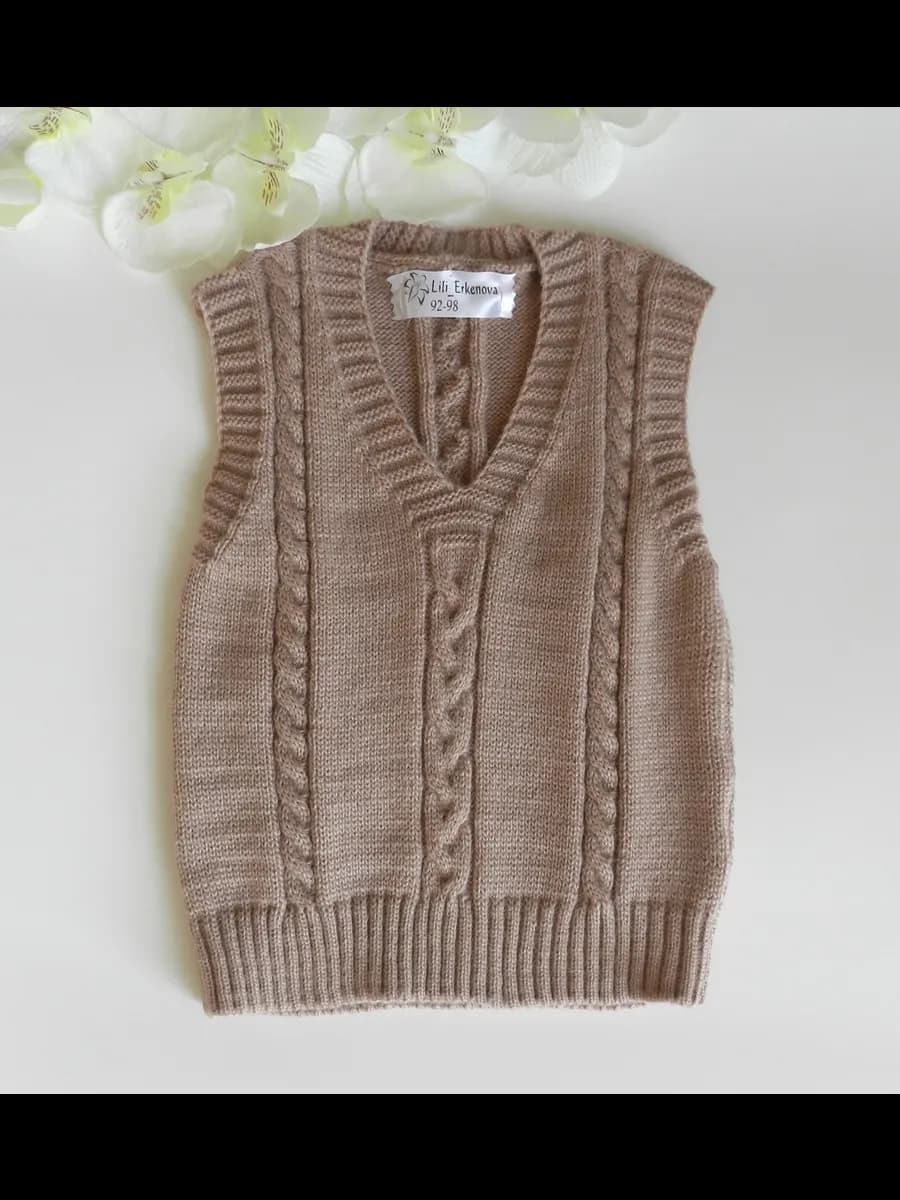 жилет вязаный детский для мальчика и девочки безрукавка