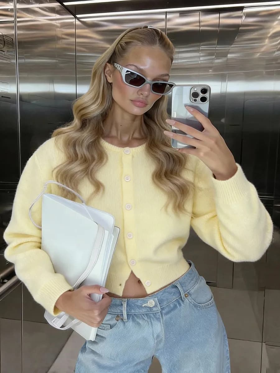 Кардиган школьный укороченный на пуговицах вязаный