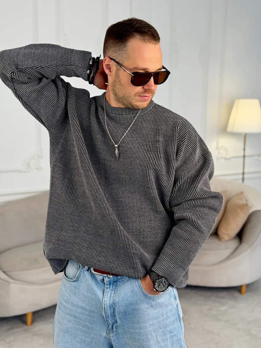 Вязаный свитер оверсайз теплый