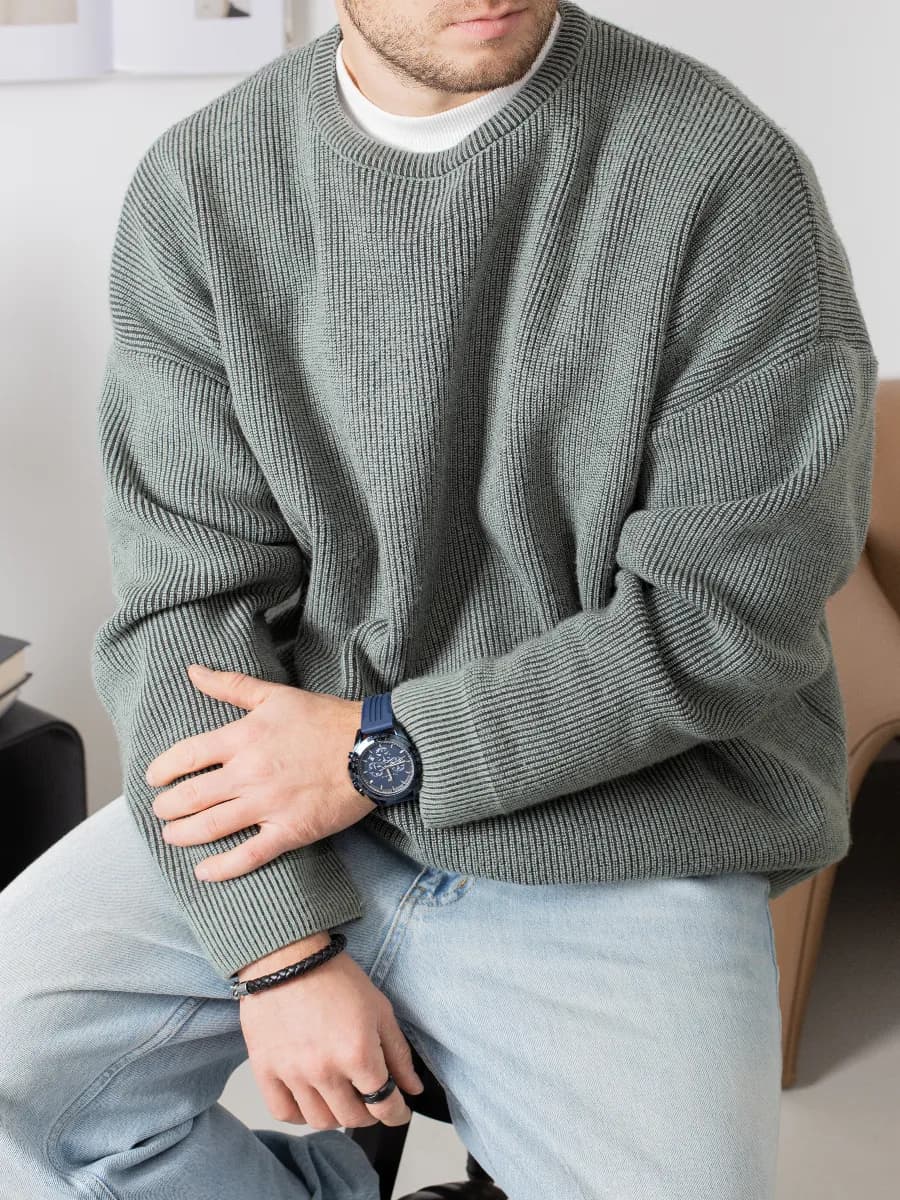 Вязаный свитер оверсайз теплый