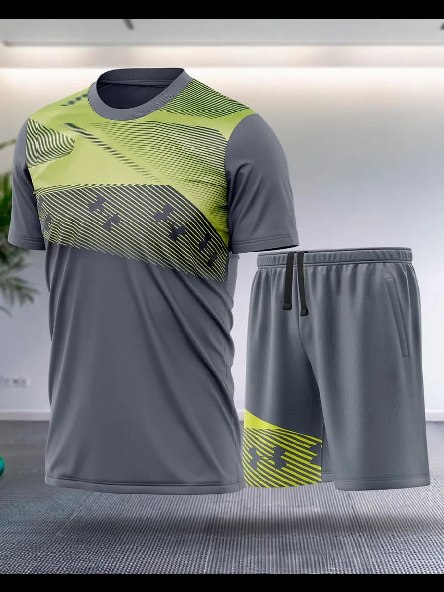Спортивный костюм футболка и шорты