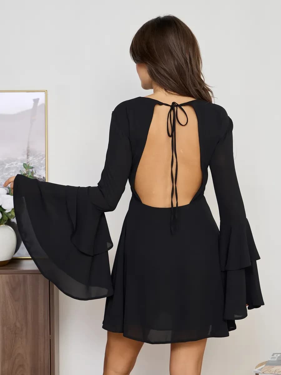 Платье вечернее мини с открытой спиной праздничное