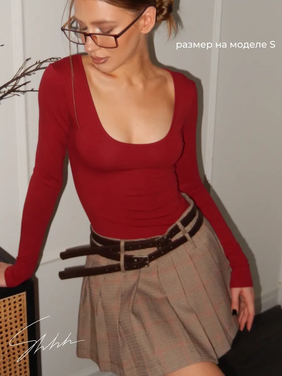 Лонгслив облегающий в стиле скимс y2K