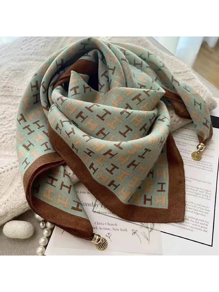 Платок на голову и шею осенний