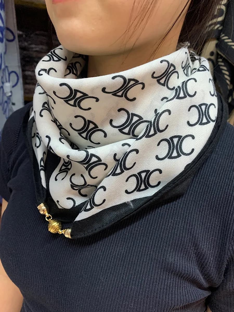 Платок на голову и шею осенний