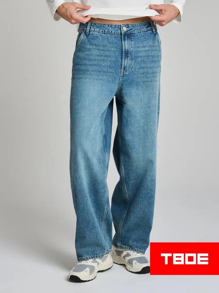 Широкие джинсы багги с вареным эффектом