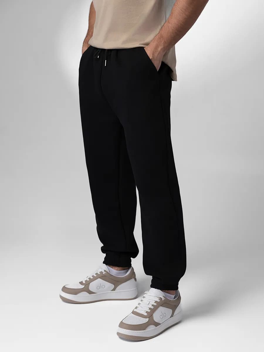 Спортивные штаны без начеса