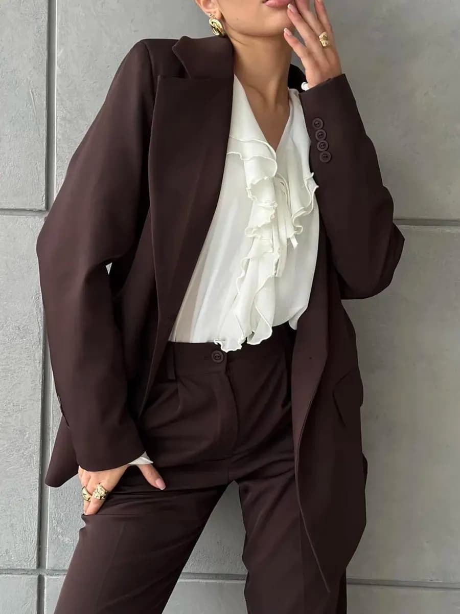 Костюм брючный классический деловой