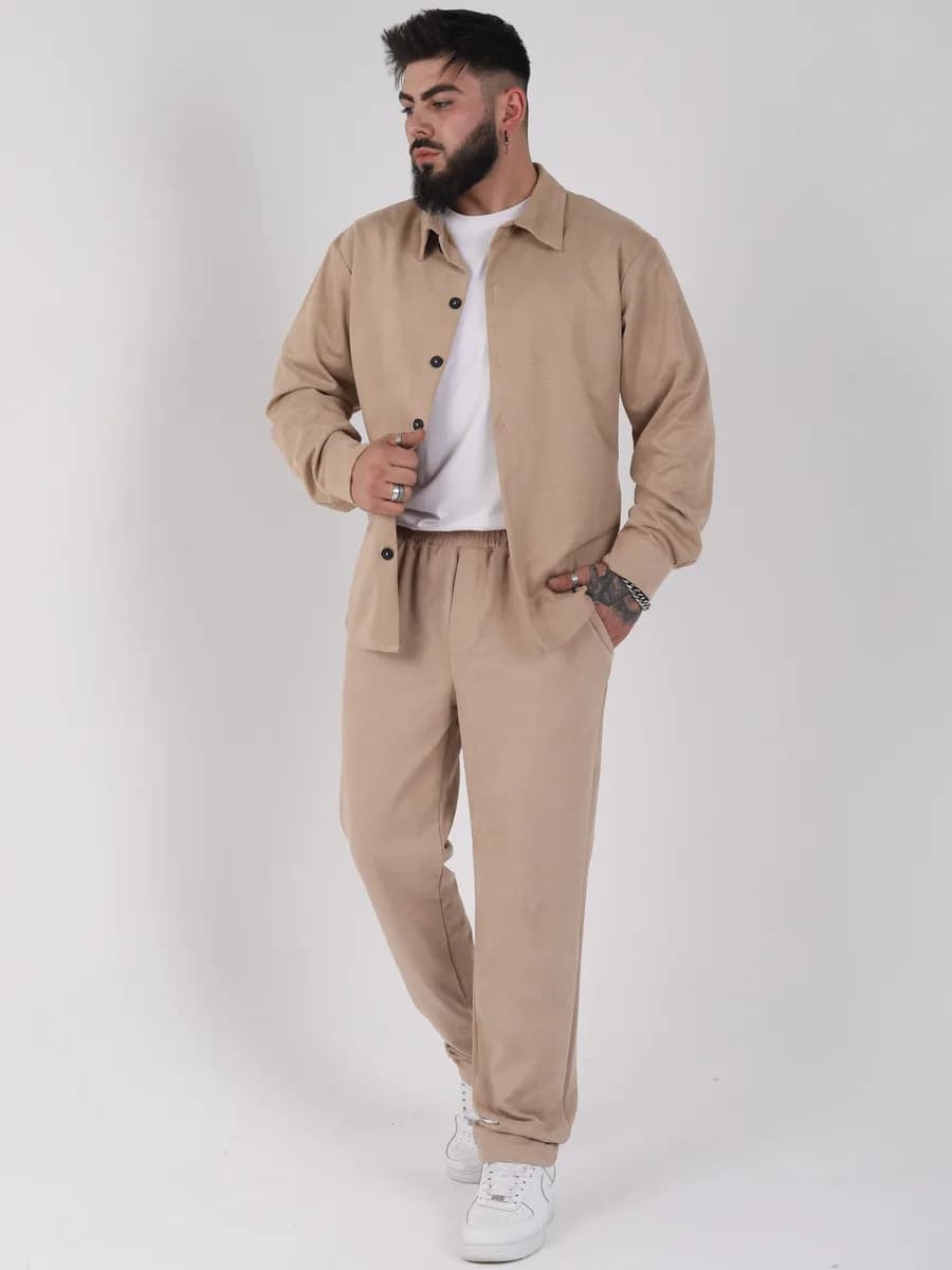 Костюм свободного кроя легкий