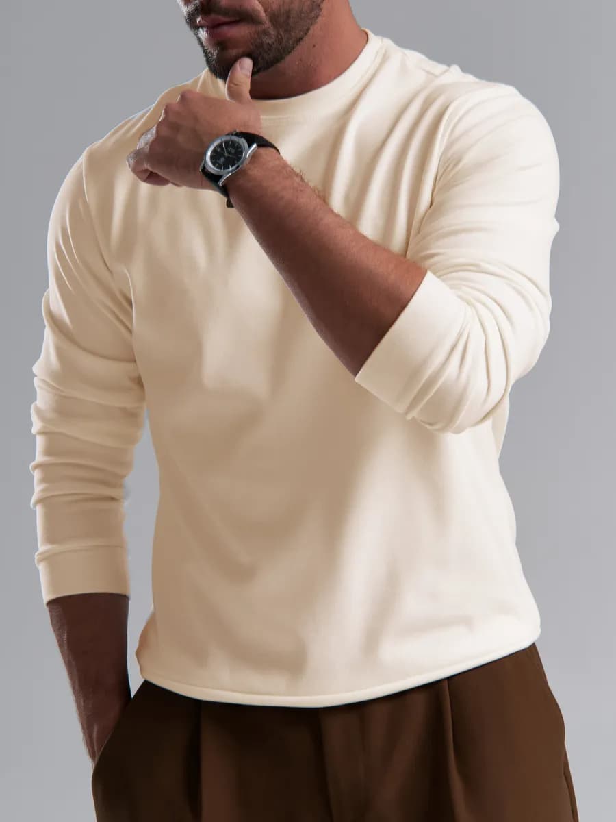 Свитер тонкий без горла классический