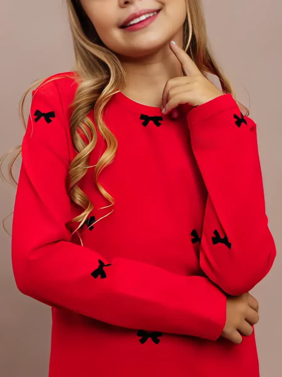 Лонгслив яркий для девочки с принтом праздничный